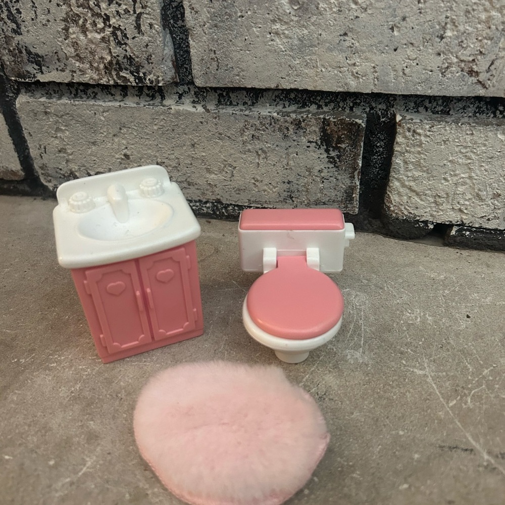 Fisher-Price Loving Family Dollhouse 1993 Pink & White Bathroom Toilet & Sink